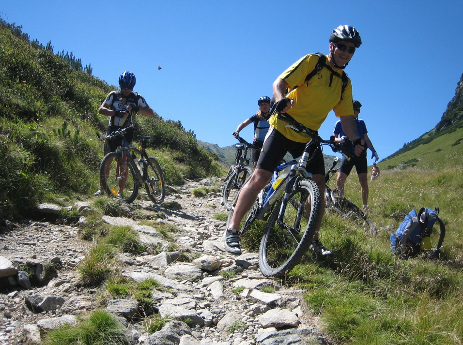 maceta con tiempo carta Consejos para preparar tu ruta en bicicleta - Blog Oficial del Grupo ARAMÓN