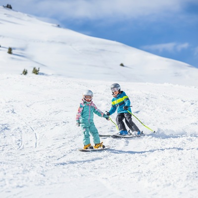 Alquiler de material de esquí y snowboard | Estación de esquí de Cerler