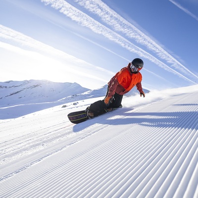Alquiler de material de esquí y snowboard | Estación de esquí de Cerler